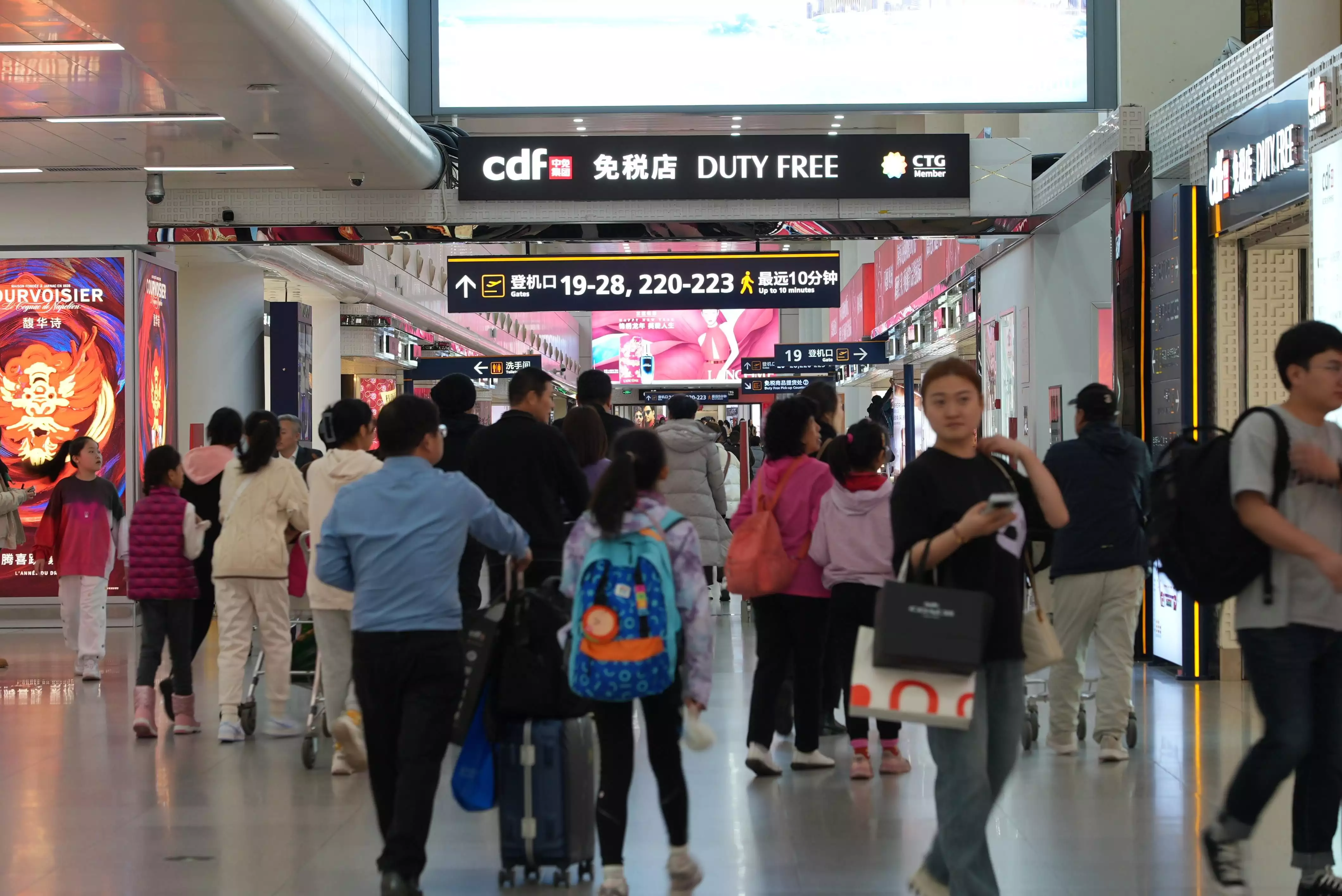 中免集团海南门店推出“消博+”系列活动，助旅游零售市场提质升级日本女演员在中国跑了十年龙套,因《伪装者》成名,今成中国媳妇(图4)