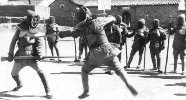  英雄|八路军特级英雄，被日军砍头未死，遗憾：牺牲于日本投降前3天