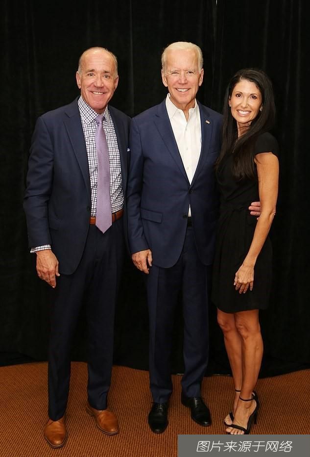 斗殴|拜登家底被爆，吸毒者、银行卡盗窃者、斗殴者，竞选危机正在发酵