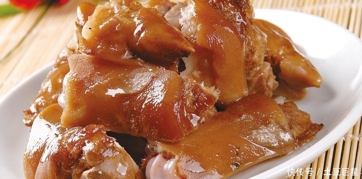 口感|有人炖猪蹄炖不烂,原来问题不是在时间上,而是少放了它