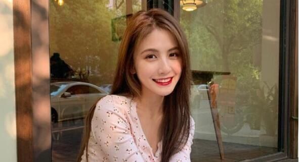  王思聪身边|王思聪换女友速度太快，携全新5名美女深夜出游，前女友怒怼网友