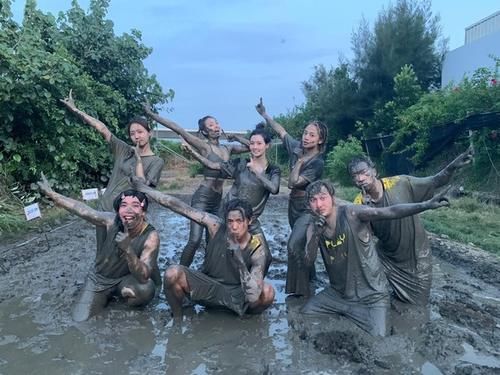  曝光|小鬼黄鸿升骤逝！《玩很大》烂泥中最后一次录影影画面曝光