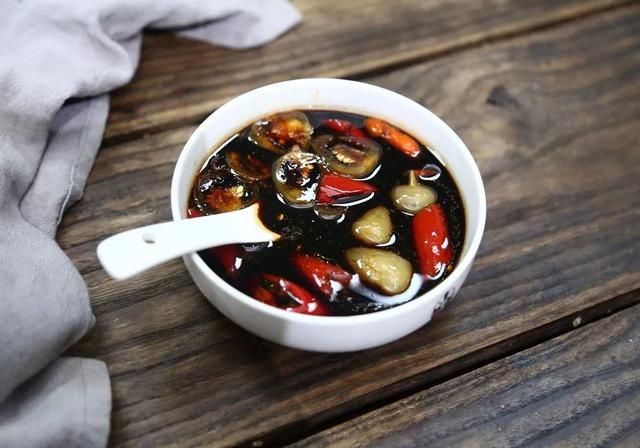  酱汁|爽口萝卜条，腌上一罐，下粥神器！