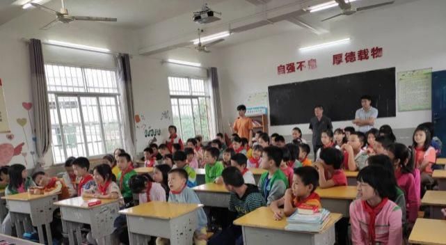 会昌|会昌一16岁少女犯抢劫罪获刑6年！