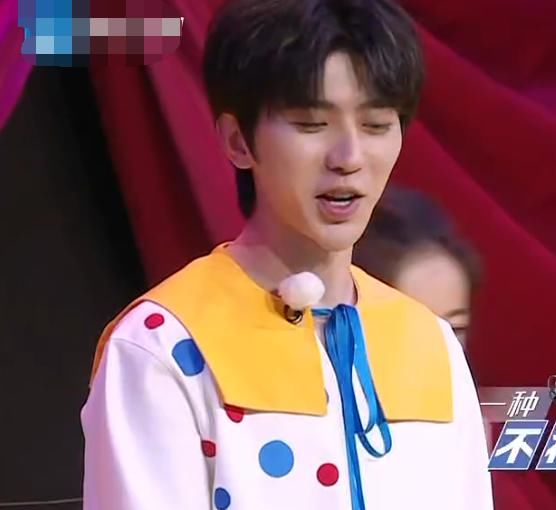  蔡徐坤|杨颖和吴谨言掉水里先救谁？郭麒麟拒绝回答，蔡徐坤的反应堪称机智