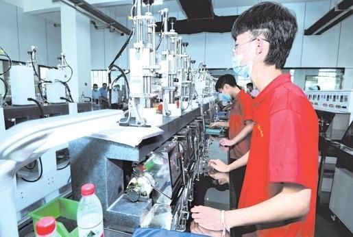  出台|大抓工业抓大工业 荆州出台工业发展大比拼行动方案