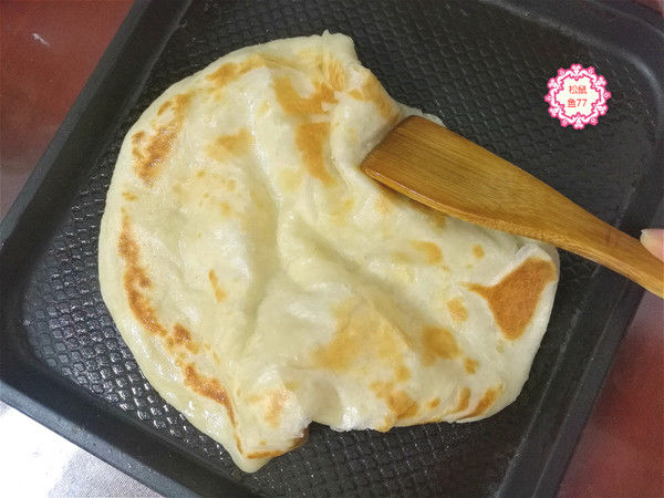  适量|电饼铛烙饼总发硬？记住这个窍门，个个松软起层，比手抓饼还好吃