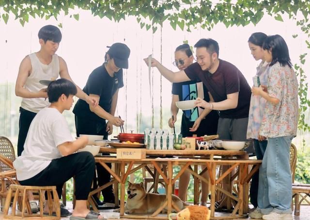  录制|《向往的生活》加更，一家四口畅想新生活，黄老师曝下季录制地？