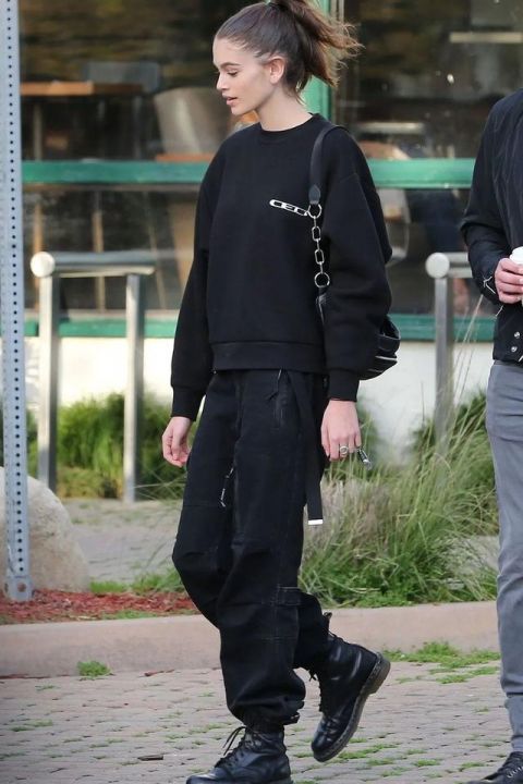  经典|是时候穿卫衣了，2020秋冬最时髦打开方式，好看爆了