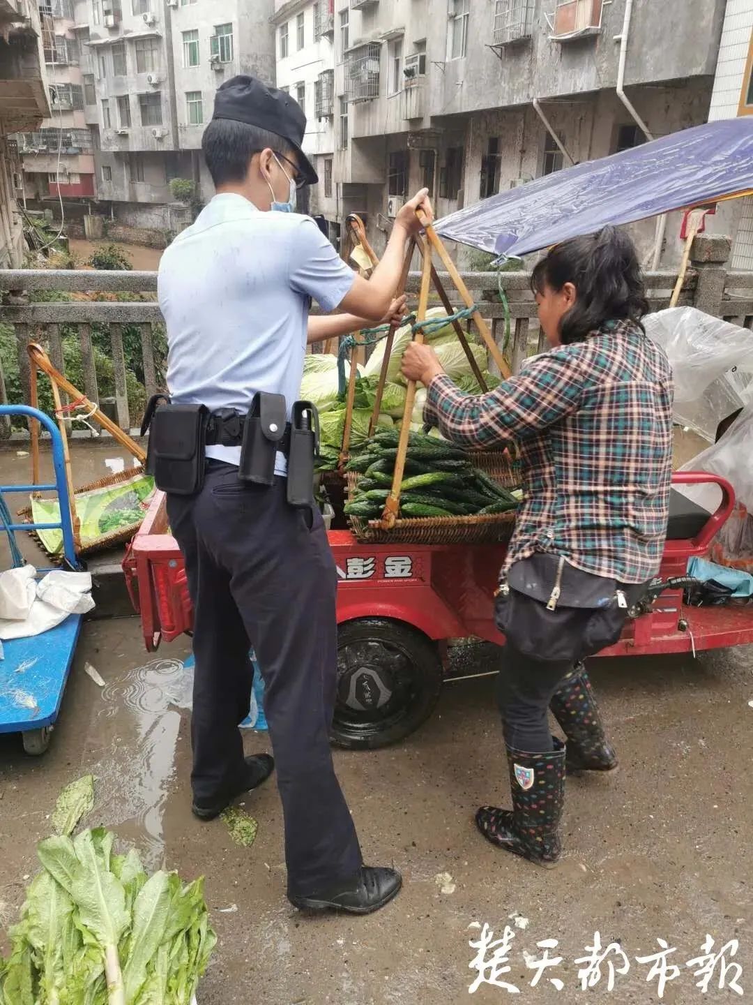 湖北|警报再次拉响！湖北恩施山体大面积滑移，已形成堰塞湖