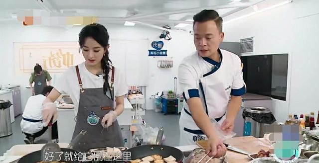  中餐厅|中餐厅：黄晓明的“洗白”，只是因为有“接班人”了