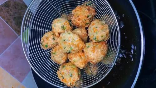 颜值|时蔬丸子的做法，口感外酥里嫩，颜值高又有营养，能不香吗？