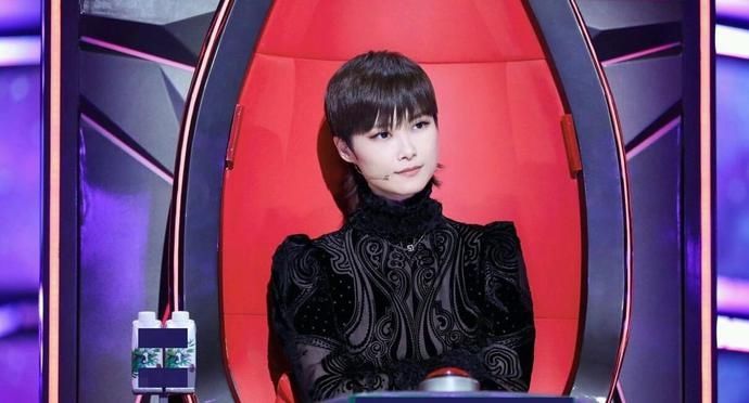  战队|《中国好声音》抢学员，李健、谢霆锋沦为陪衬，李宇春战队最强