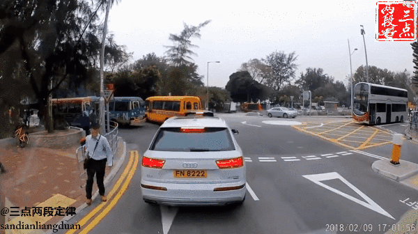 交通|交通GIF动图:什么叫鬼探头,到底有多危险