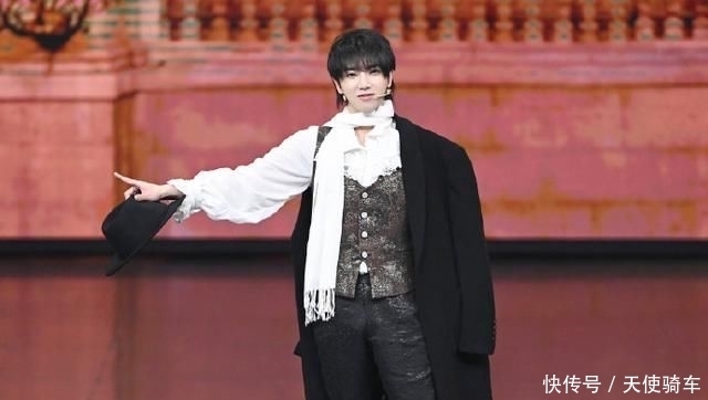  实力|200507《王牌对王牌5》一大波剧照袭来 华晨宇实力演绎“国王与乞丐”