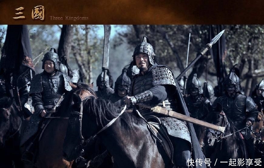 斩杀|曹洪和许褚都打了败仗, 为什么曹操想要斩杀曹洪, 却不说杀许褚?