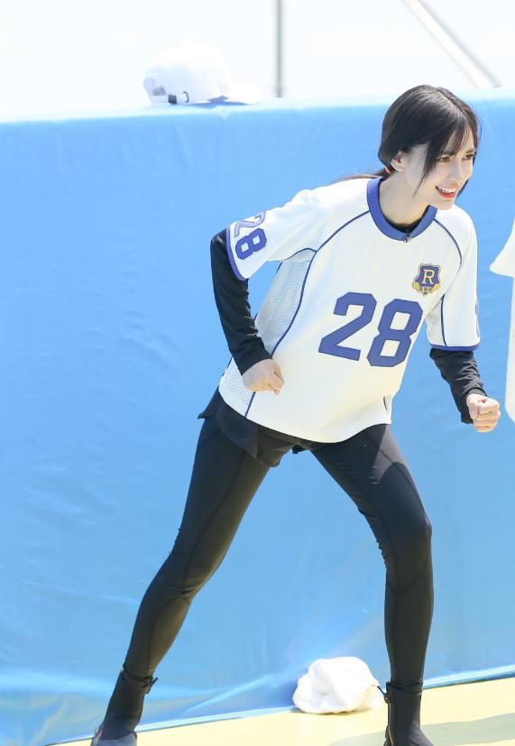 邀请|不再只有《跑男》了,baby官宣综艺,邀请的嘉宾我熬夜都追完