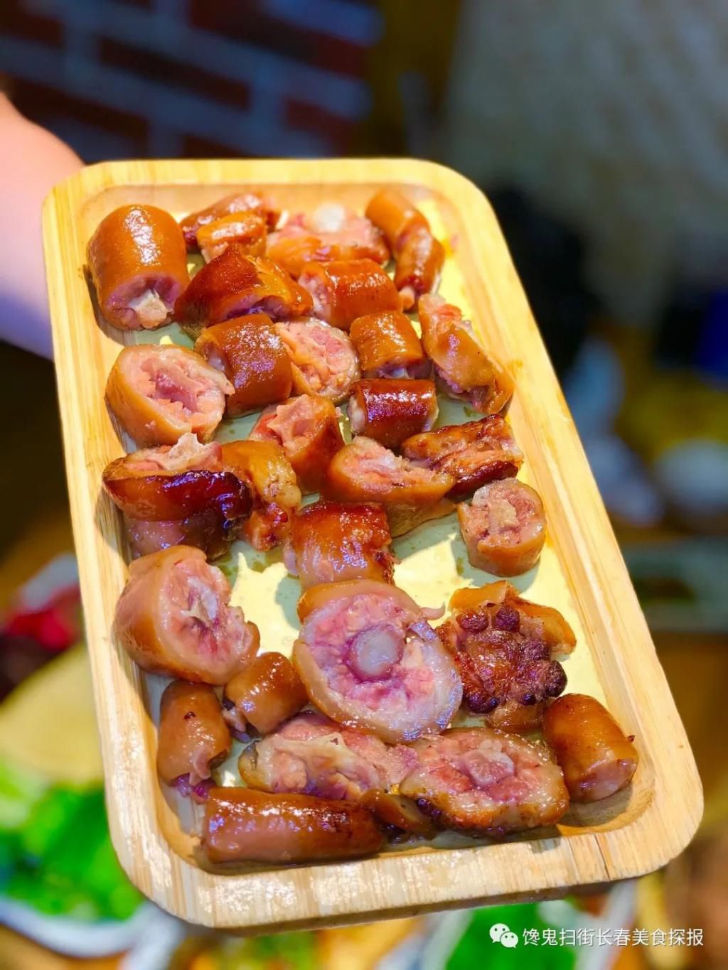 先前|八里堡已不是先前的八里堡。这家的肉太香了！话说，吃过酸菜篓子吗？！