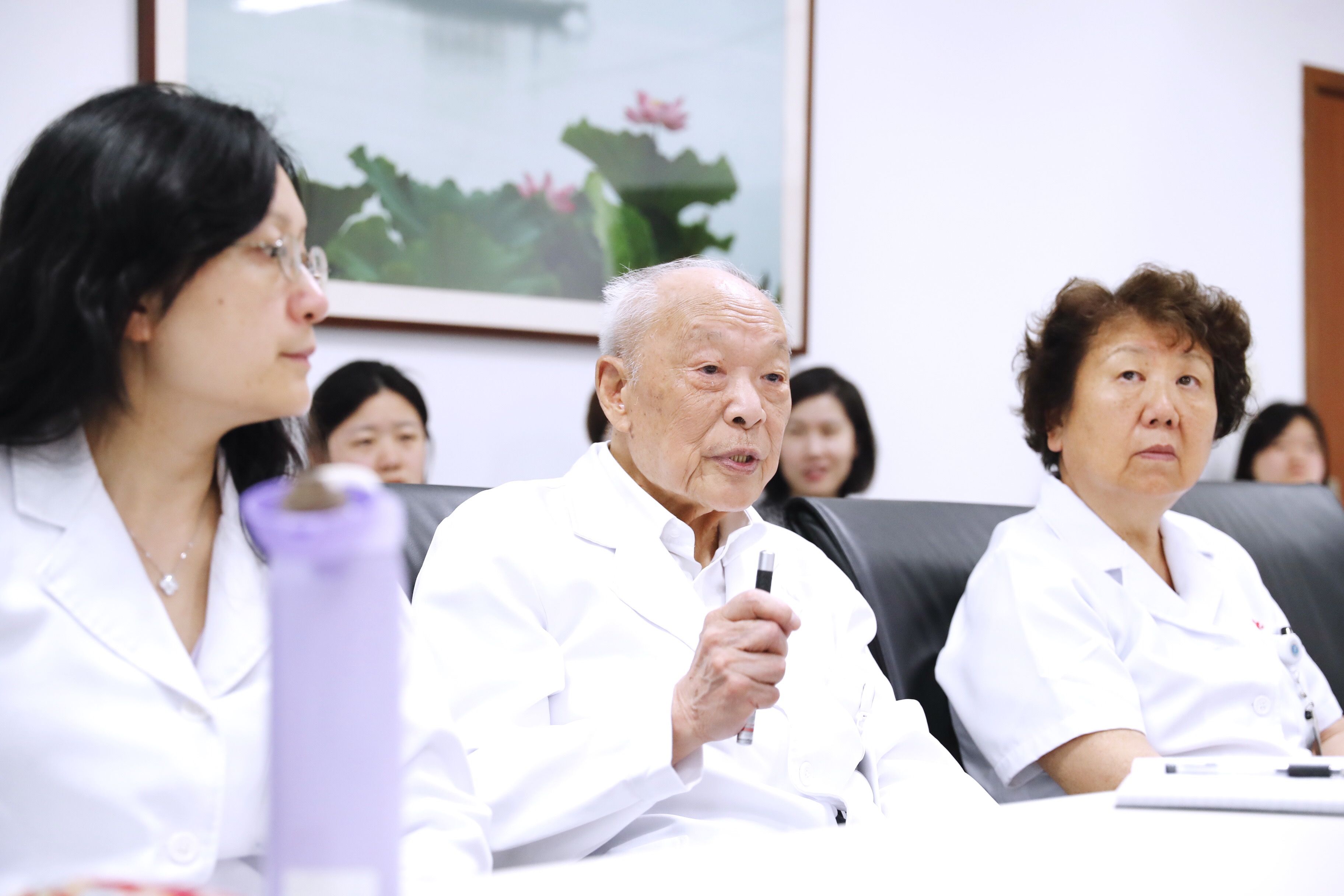 瑞金医院|百万奖金全捐！良医大师王振义：96岁坚持“开卷考试”，一辈子求索为患者