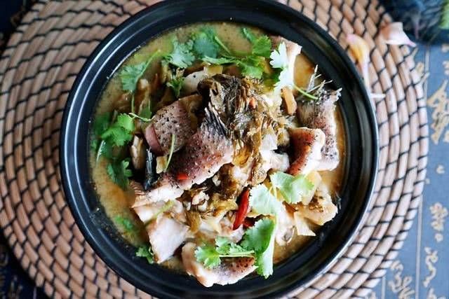  酸菜鱼|经典酸菜鱼，厨房小白想一次做成功，掌握这几个窍门，半分钟就会