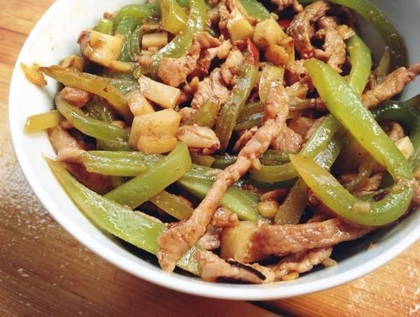  卤蛋|精选美食：胡萝卜炒西兰花，可乐卤蛋，莴笋炒肉丝，豆花牛腩