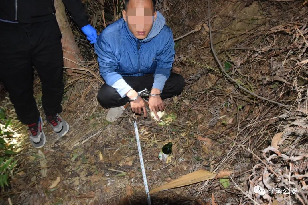 性命|打工女孩坐顺风车返乡却遭遇惊魂时刻，途中司机心生歹意逼她喝下农药！差点丢了性命