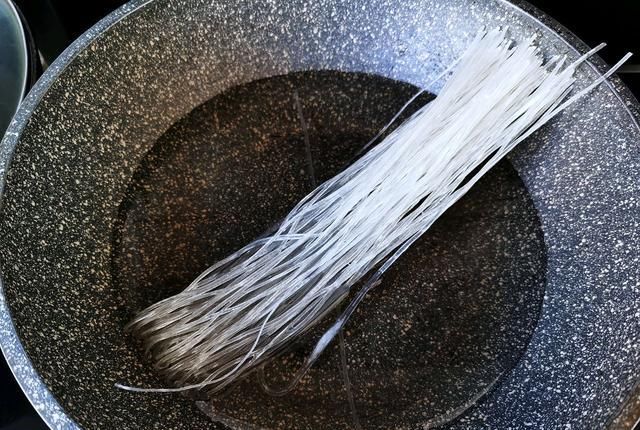 不用|家里也能做酸辣粉,网友:“再也不用去店里面吃了”