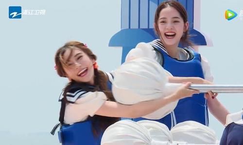 压板|《跑男》欧阳娜娜踩指压板“公然作弊”,看脚下垫的啥?太心疼baby