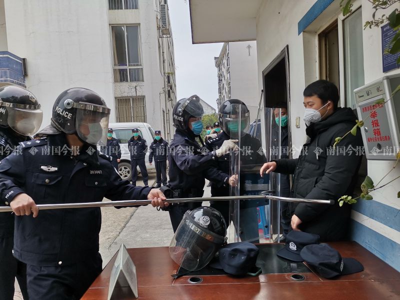 规范|民警执法循规范，破窗传唤底气足——桂中派出所加强执法规范化建设的故事