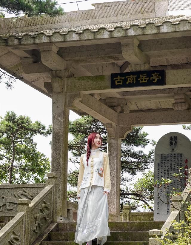  安徽|跟着古风美女游安徽天柱山，去哪里拍照片才好