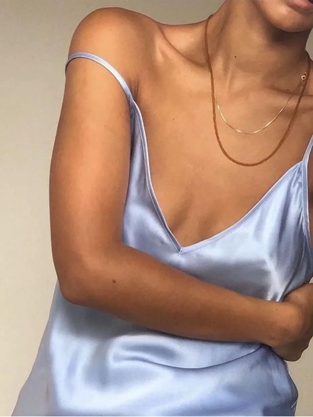 换装|唱出换装神曲《Maria》的华莎，穿衣到底有多百变？