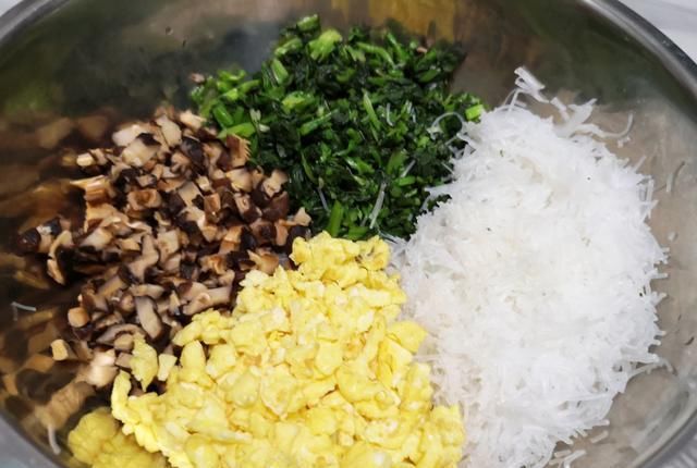 好吃|早餐就馋此饼,皮薄馅大味道香,比外面卖的还好吃,放凉也不硬