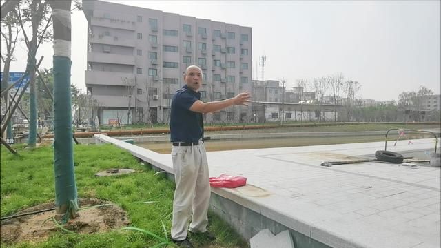  张杰|他24年前救下被调戏女孩遭歹徒连砍4刀，女孩人间蒸发，如今…