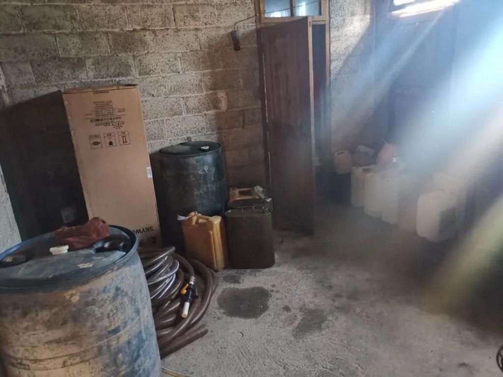 非法|兴仁公安查获非法销售汽油7吨 抓获涉案人员3名