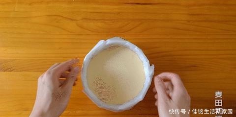 简单|超简单的巴斯克芝士蛋糕,芝士香味浓郁,口感非常细腻