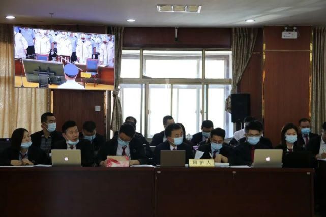 涉嫌|涉嫌8项罪名44起犯罪事实 沈某扣等34人涉黑案在区法院开庭审理