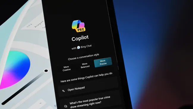 瞄准 10 亿月活跃设备，消息称微软 Win10 系统将引入 Copilot