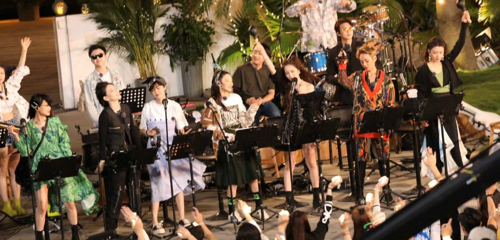  收视率|浪姐团综终于定档！海报路透图被曝光，收视率又要爆了啦