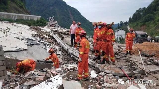  今日|云南昭通一地山体崩塌，被埋的一对父子今日上午找到时已遇难