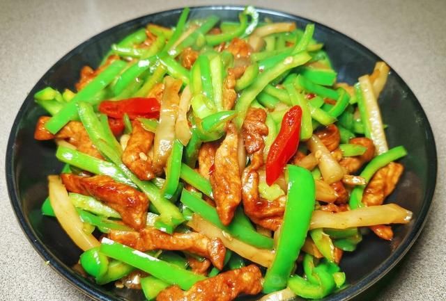  尖椒|尖椒榨菜炒肉丝，最简单的食材，炒出可口美味的下酒菜下饭菜
