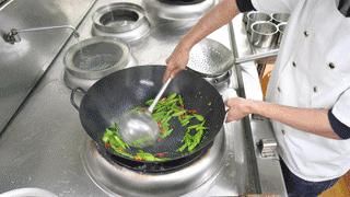 做法|厨师长教你:“小炒肉”的家常做法,家常味很浓郁,先收藏起来