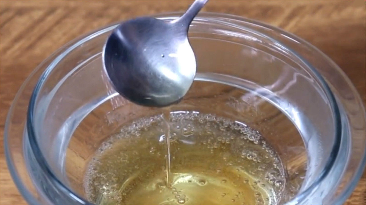  不用|在家就能自己做的芒果慕斯蛋糕，不用烤箱，喜欢的不要错过哦