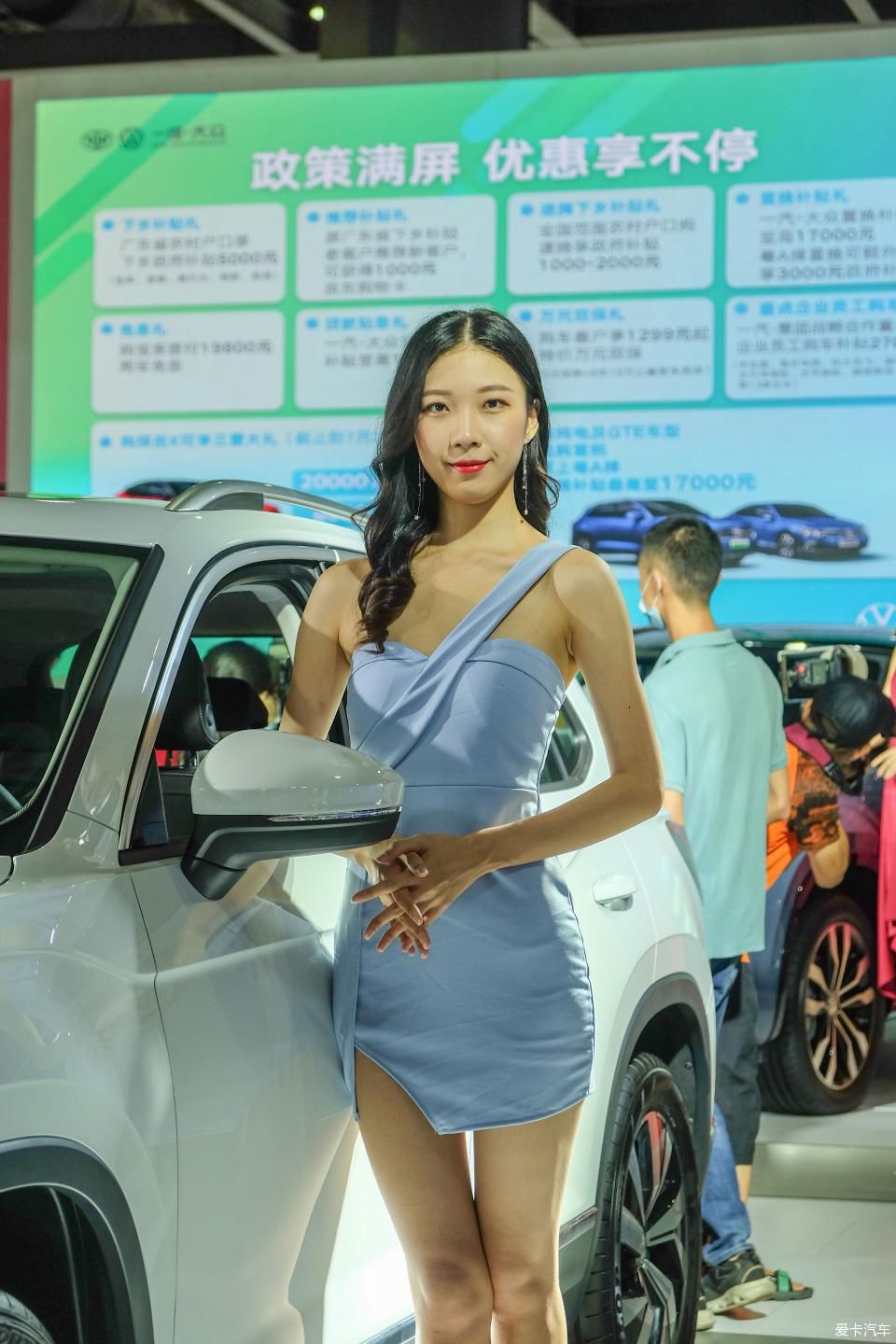  小姐姐|广州车展回顾，车展虽小，车模不少
