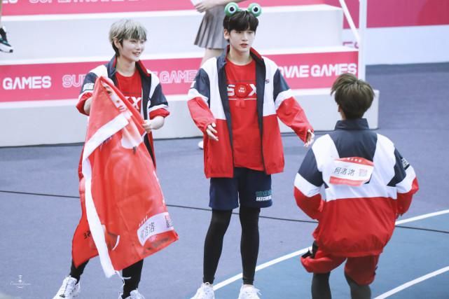  充满|R1SE 这群充满仪式感的男孩子