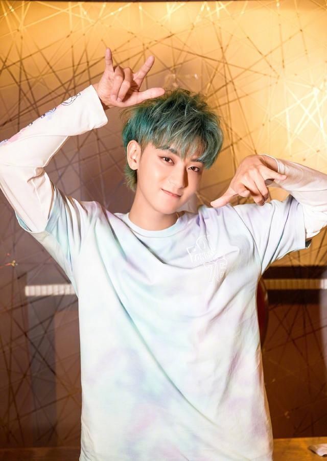  顶流|时隔5年再战综艺，曾经的顶流杨洋也急需平台刷脸？