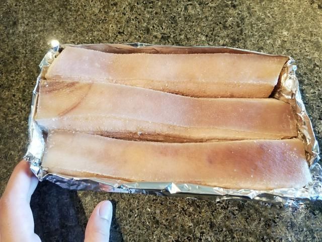 脆皮烧肉|五花肉这吃法太香了,酥脆不油腻,我家经常做,一次5斤不够吃