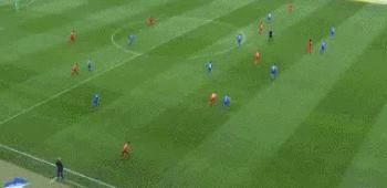  阿拉|胆敢索要2500万年薪5年长约的三冠王中卫：解析阿拉巴优缺点