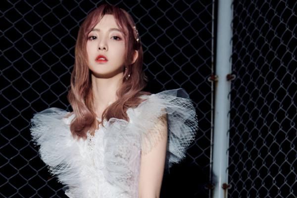  硬糖少女303|硬糖少女给《明日之子》帮唱，陈卓璇成气氛担当，张艺凡成表情包大户