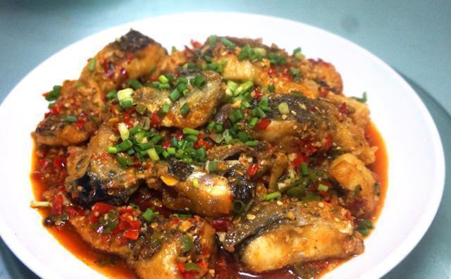 做法|教你一道草鱼最好吃的做法，一看就是硬菜，一看就会已收藏