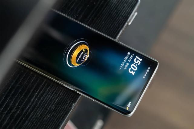 带来|软硬兼施带来强劲性能，iQOO 5 Pro的实力有多强？